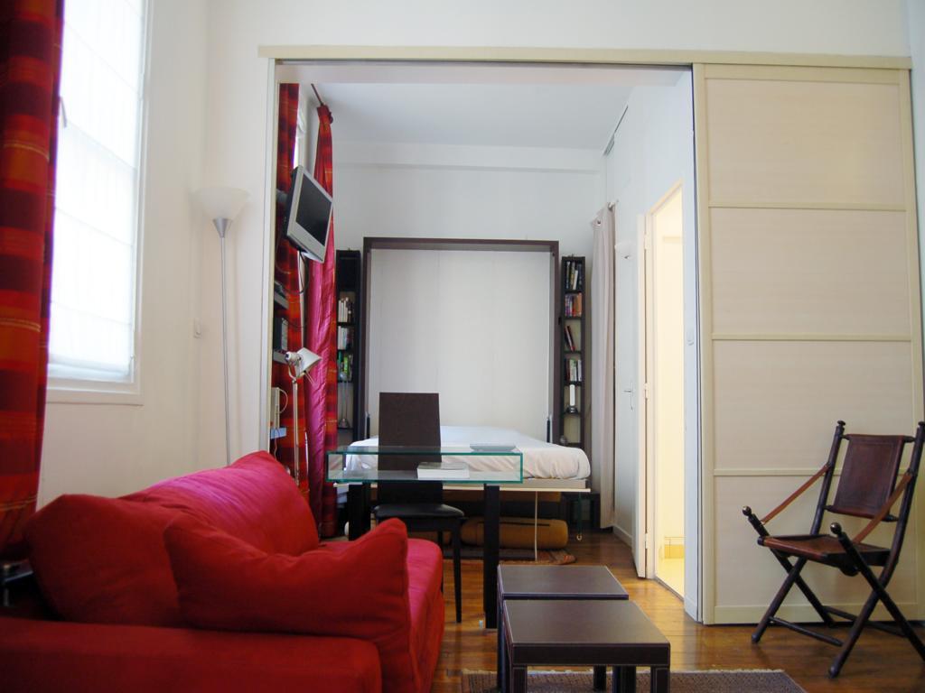 Apartment Louvre Paris Room photo